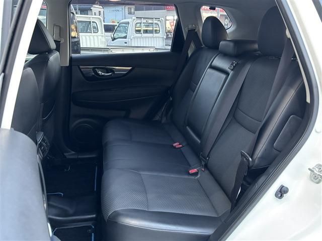 X-TRAIL HYBRID 4WD