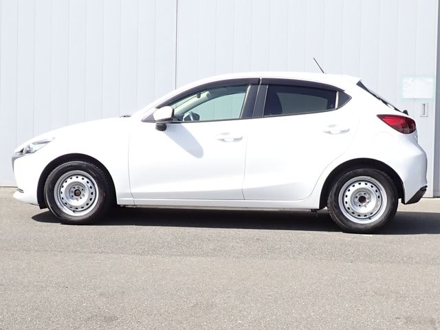 MAZDA2