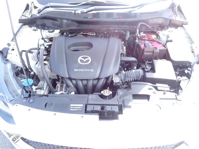 MAZDA2