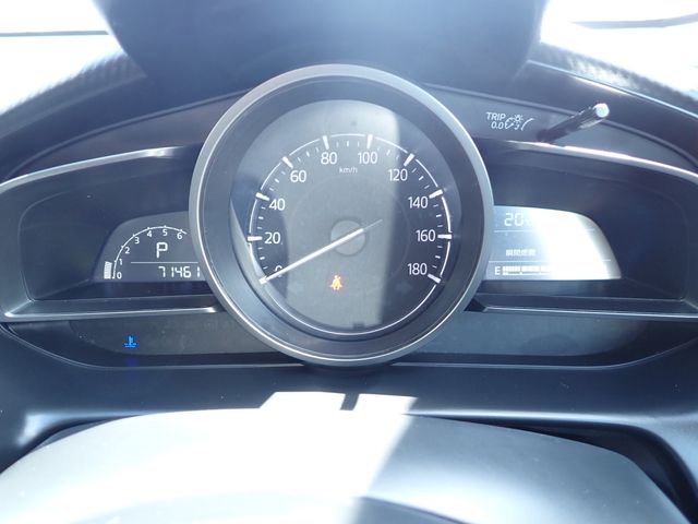 MAZDA2