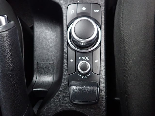 MAZDA2