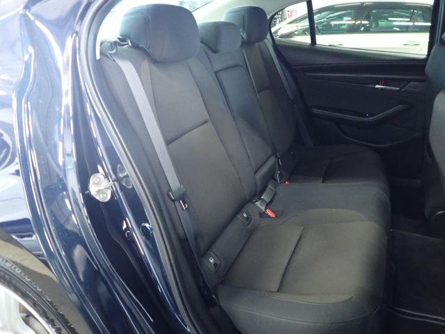 MAZDA3 SEDAN