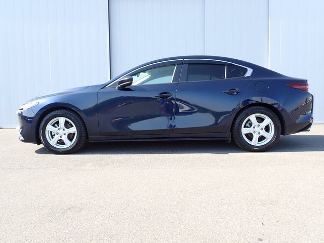 MAZDA3 SEDAN