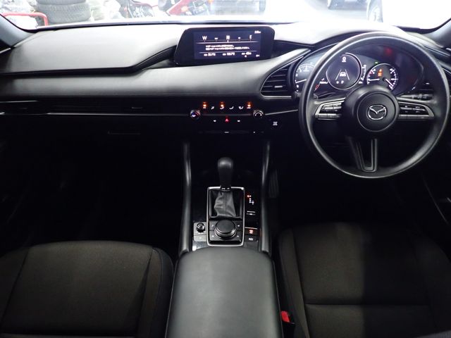 MAZDA3 FASTBACK