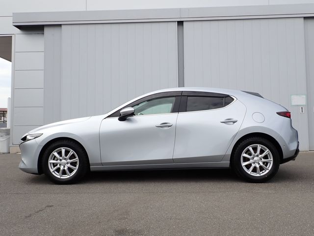 MAZDA3 FASTBACK
