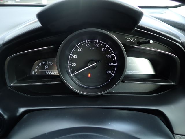 MAZDA2