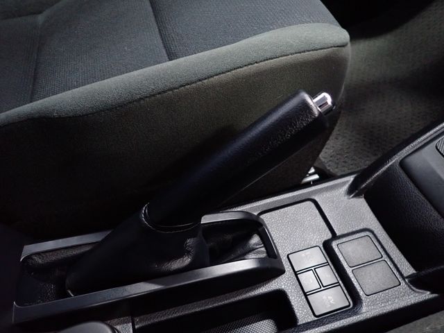 COROLLA AXIO HYBRID