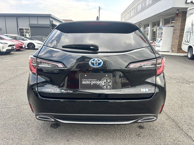 COROLLA TOURING HYBRID