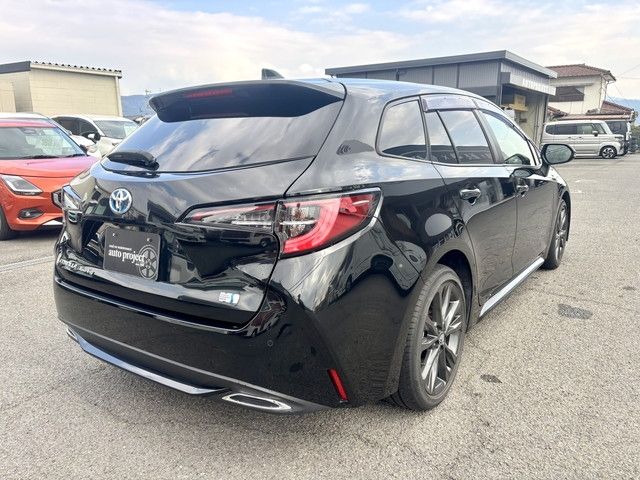 COROLLA TOURING HYBRID