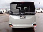 VOXY HYBRID