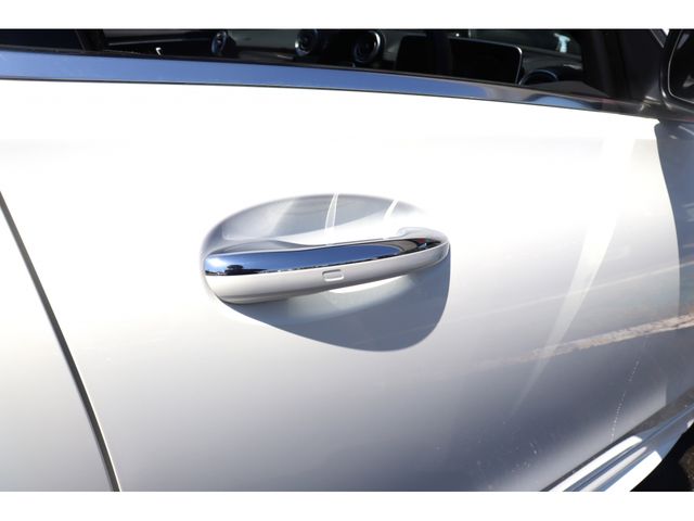 MERCEDES BENZ C class sedan