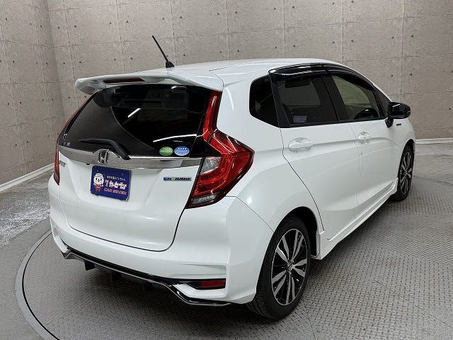FIT HYBRID