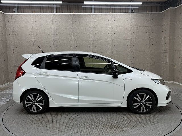 FIT HYBRID