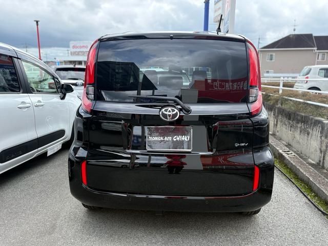 SIENTA HYBRID