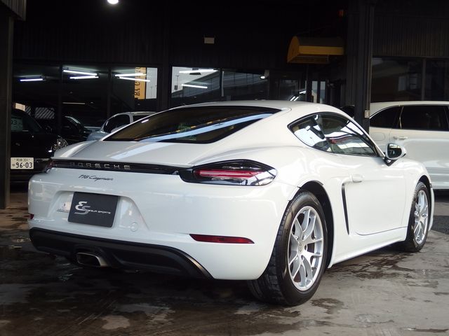 PORSCHE 718 CAYMAN