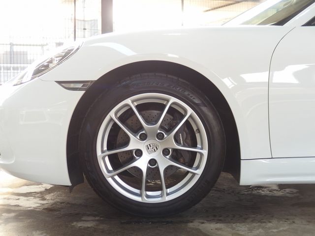 PORSCHE 718 CAYMAN