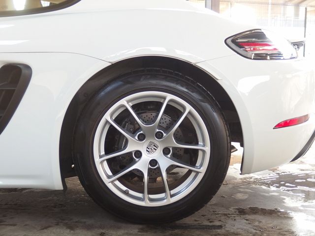 PORSCHE 718 CAYMAN