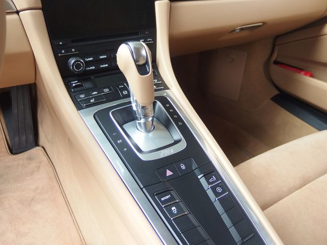 PORSCHE 718 CAYMAN