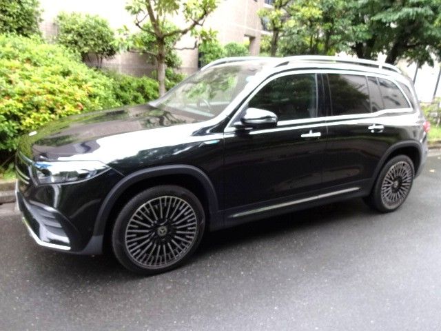MERCEDES BENZ EQB