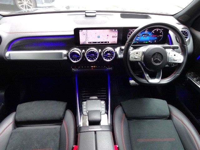 MERCEDES BENZ EQB