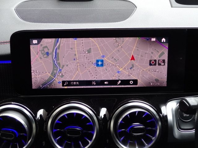 MERCEDES BENZ EQB