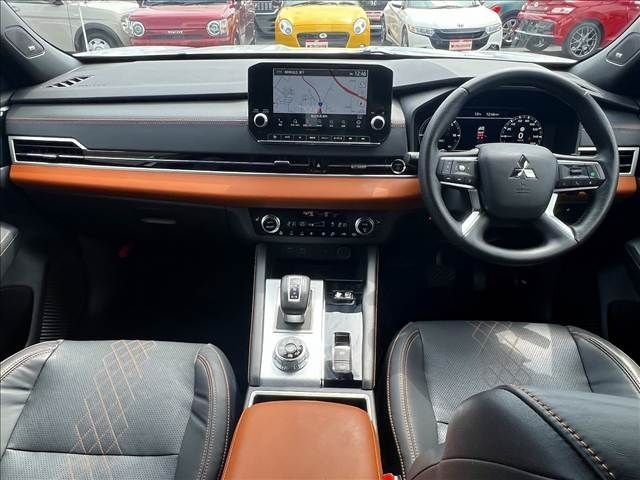 OUTLANDER PHEV