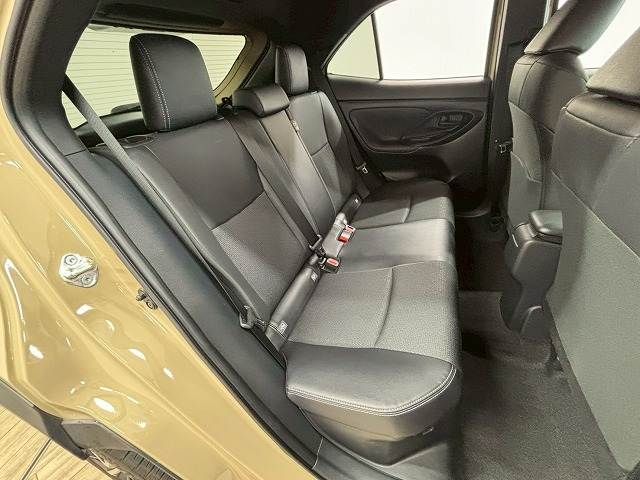 YARIS CROSS HYBRID