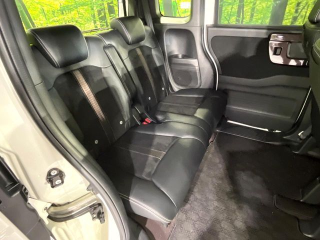 N-BOX CUSTOM