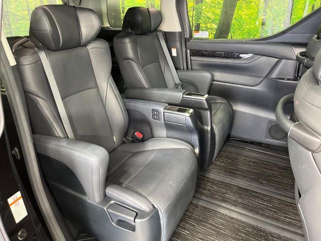 ALPHARD hybrid 4WD