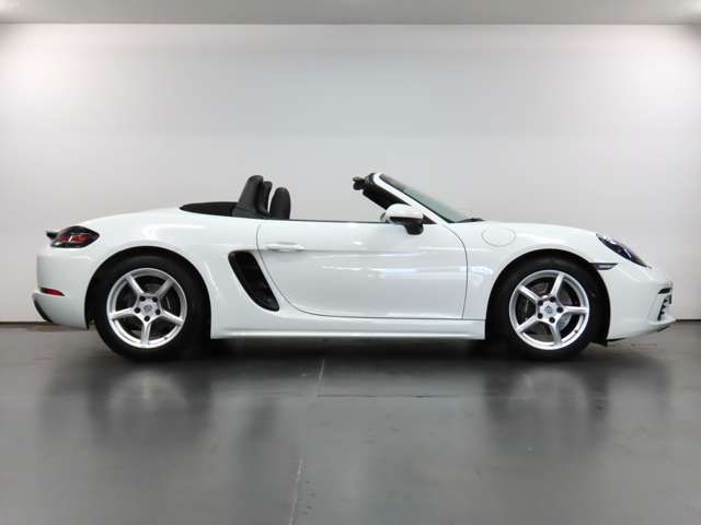 PORSCHE 718BOXSTER