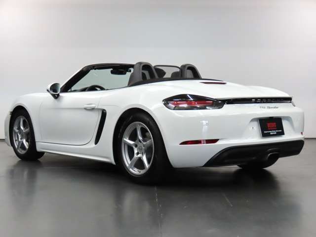 PORSCHE 718BOXSTER