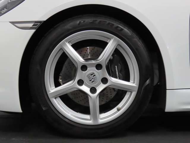 PORSCHE 718BOXSTER