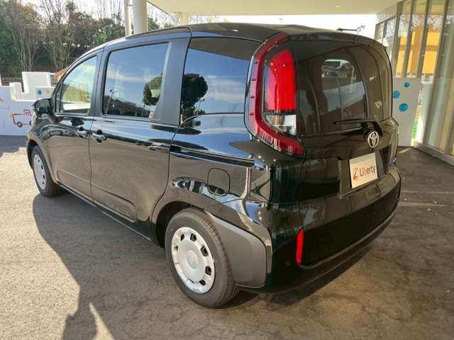 SIENTA HYBRID