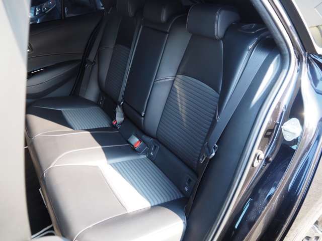 COROLLA TOURING HYBRID 4WD