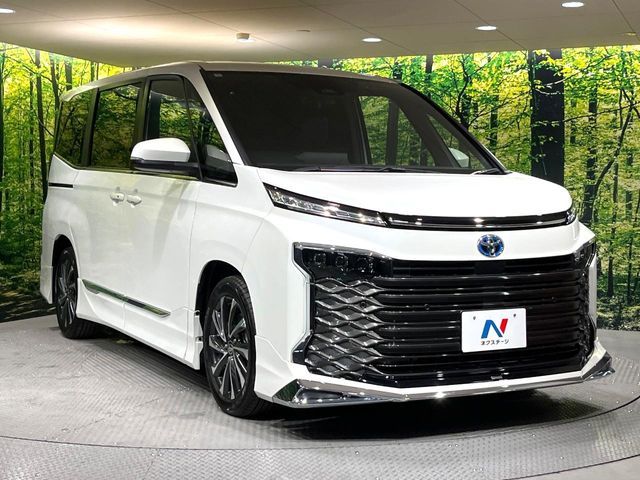 VOXY HYBRID