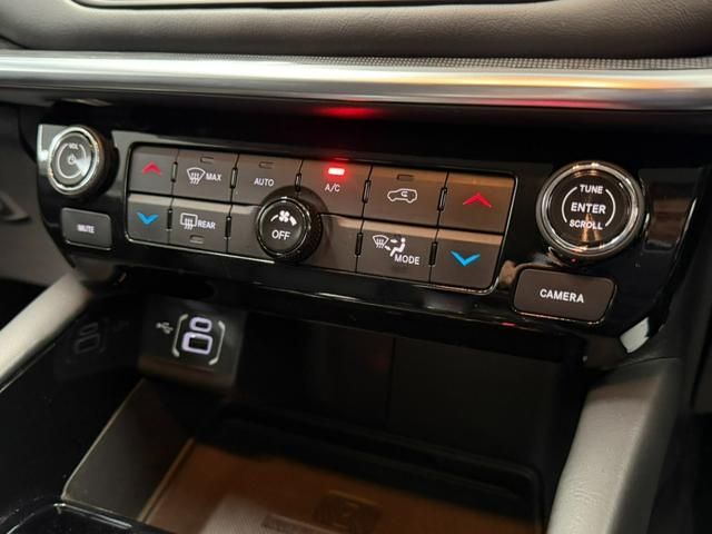 JEEP COMMANDER