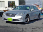 CROWN sedan