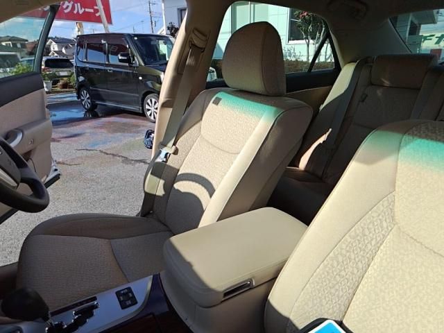 CROWN sedan
