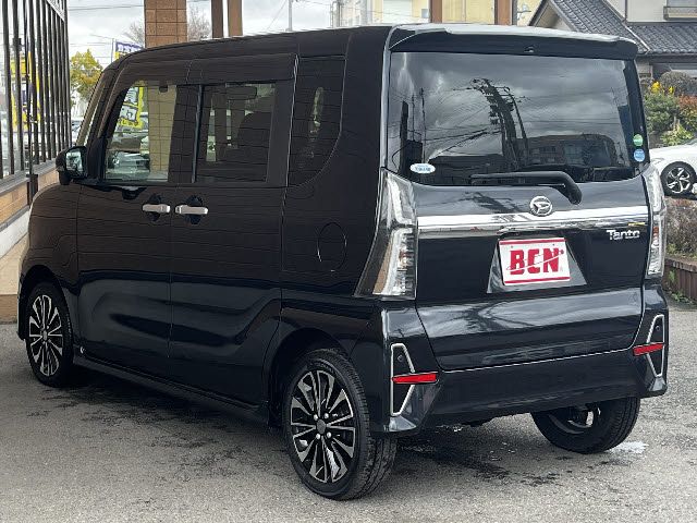 TANTO CUSTOM 4WD