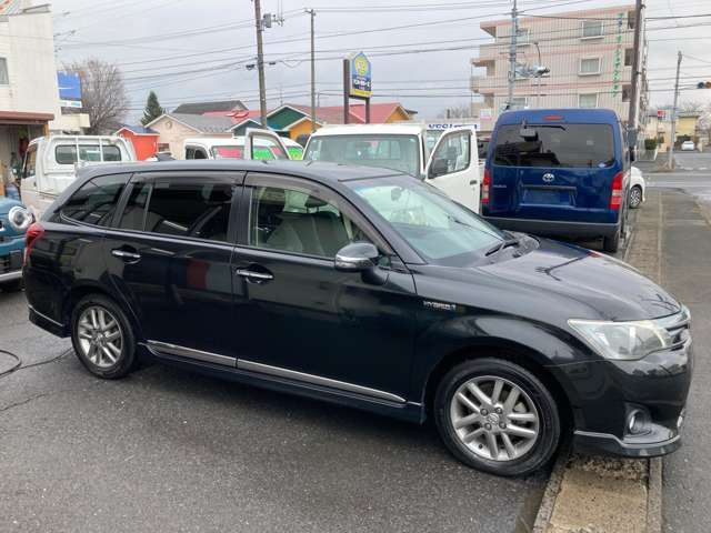 COROLLA FIELDER HYBRID