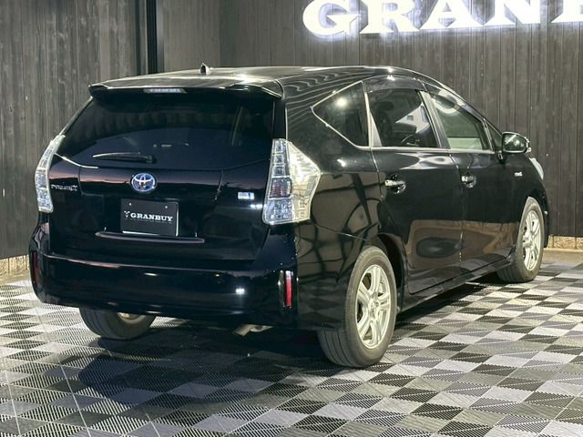 PRIUS Alpha