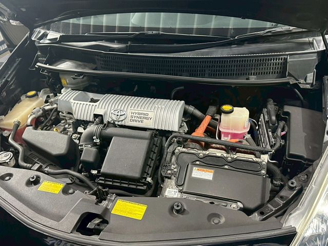 PRIUS Alpha