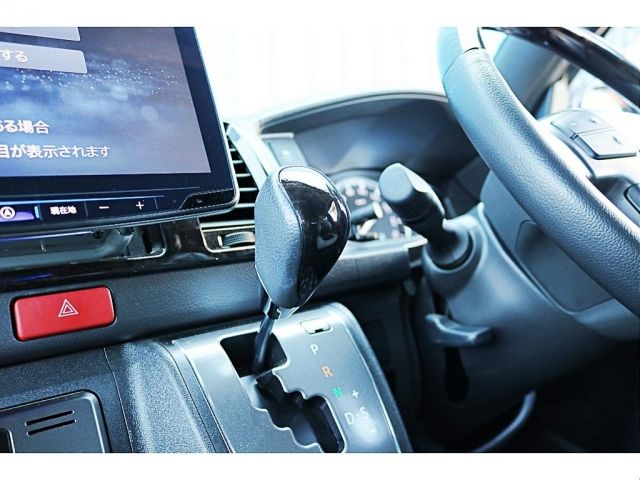 HIACE van 2WD