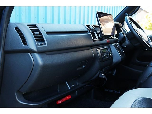 HIACE van 2WD