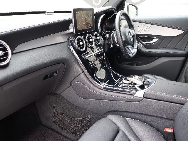 MERCEDES BENZ GLC class