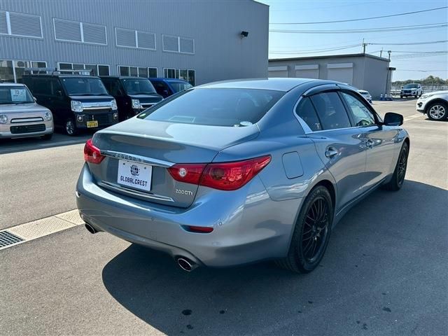 SKYLINE