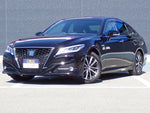 CROWN sedan hybrid