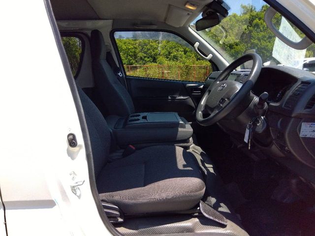 HIACE van 4WD