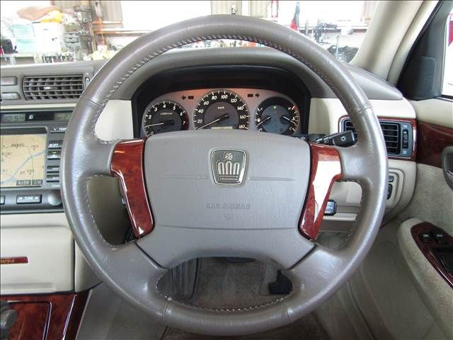 CROWN sedan