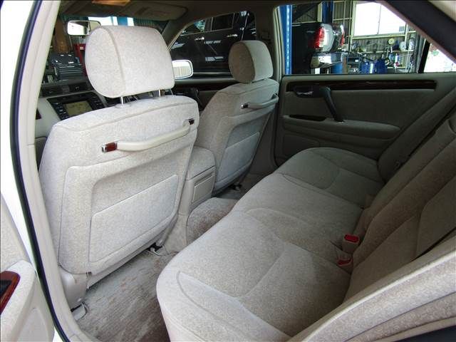 CROWN sedan